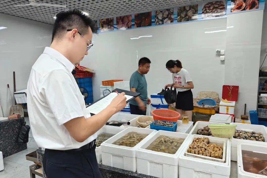 双节我在岗，坚守显担当！