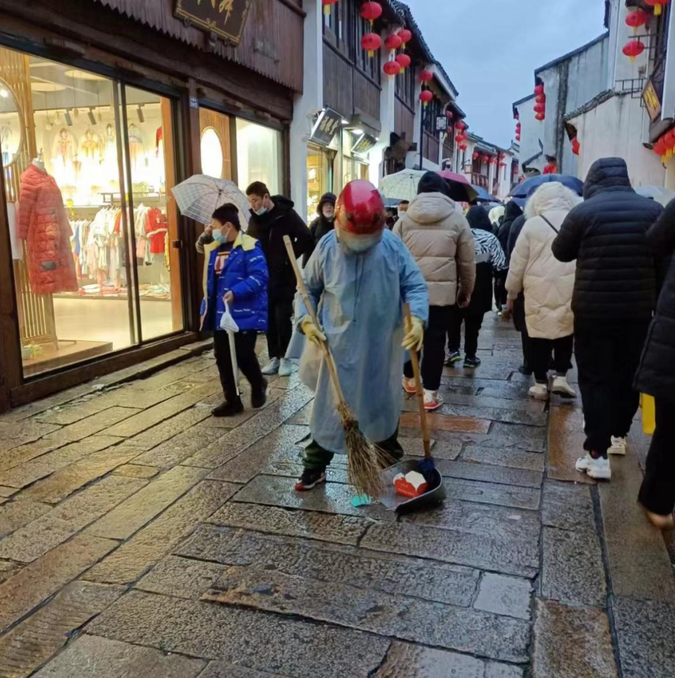 春节坚守我在岗，暖心服务不打烊