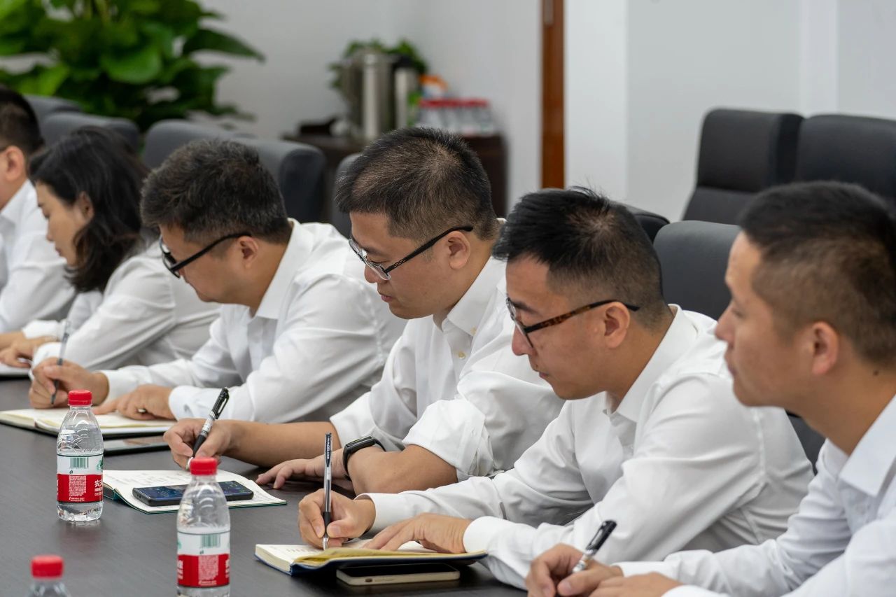 领会精神 明确方向 紧抓落实 传达党工委、区委工作会议精神