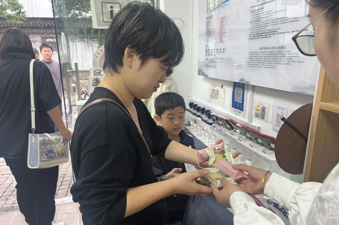 国庆我在岗，坚守显担当！